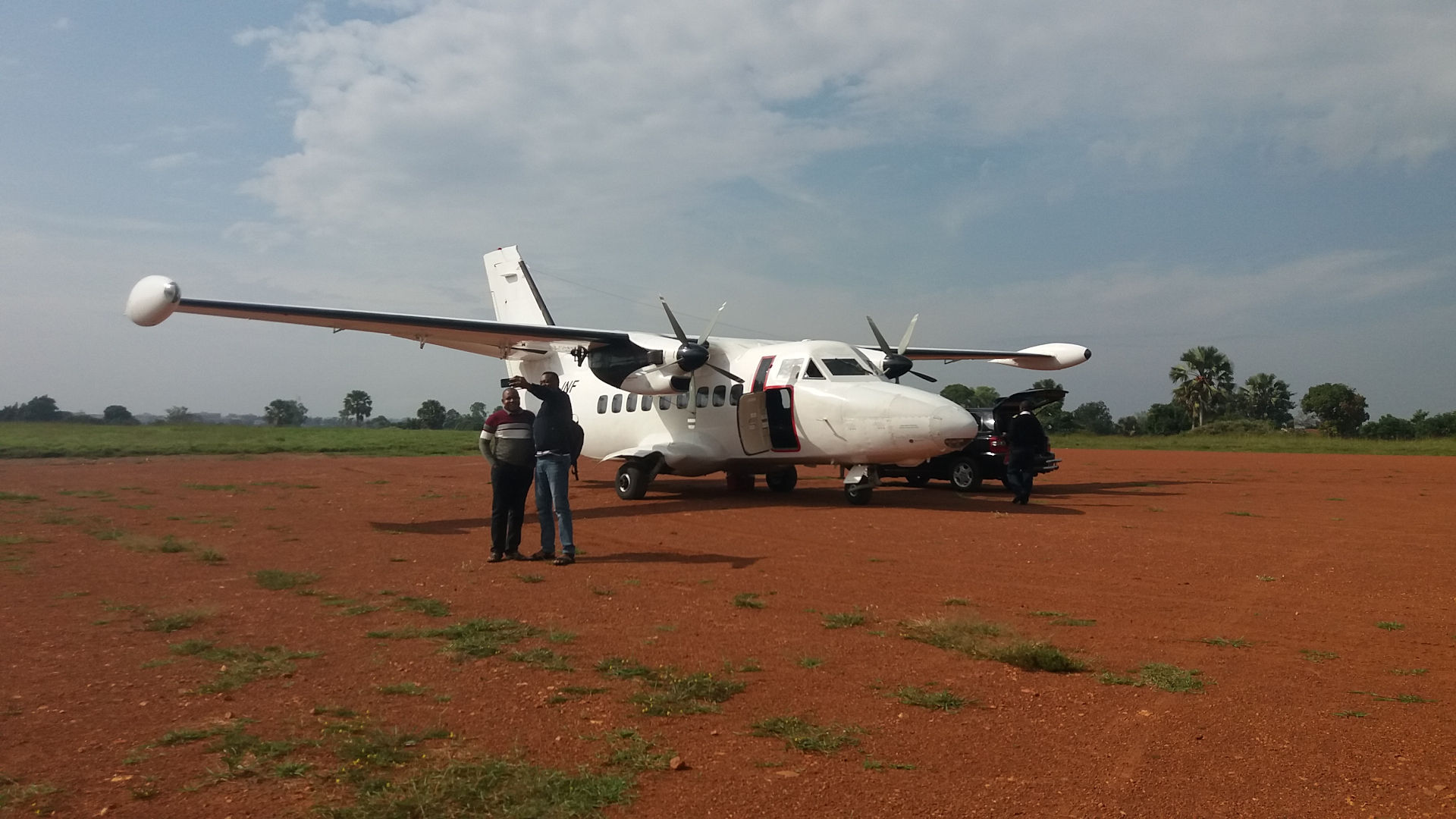 Mit Eagle Air nach Arua